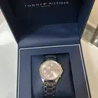 ساعة ماركة تومي هيلفيغر