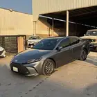 تويوتا كامري 2025 E بنزين سعودي عداد 20 الف اللون تيتانيوم