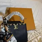 شنط ماركة مع الملحقات