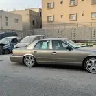 فورد كراون فكتوريا 2003
