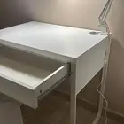 طاولة مكتب وكرسي وابجوره للبيع
