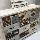 ركن قهوه مع تعليقة أكواب و درج مع مرايه