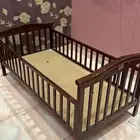 سرير أطفال جودته ممتازة من الولادة إلى عمر 7 سنة مع هندول