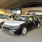 كامري 2025 فئة LE اسود بنزين السعر 125 الف شامل الضريبة