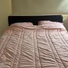 سرير ودولاب