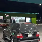 للبيع شنطه مع كامل اغراضه