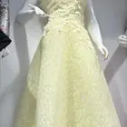 فستان للبيع