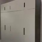 دولاب ملابس جديد وسريرين جديده