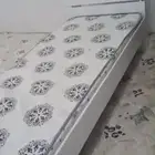 اثاث بيت ( سجادة   تخت مع مرتبة   خزانة )