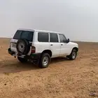 نيسان سفاري