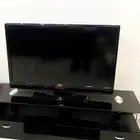 تلفاز واثاث بحالة ممتازة