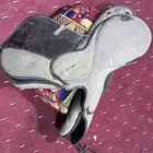 سرج خيل مع جميع أغراضه