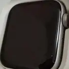 ساعة ابل se