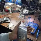 يجود لدينا صيانه نجي عند بيتك ونصين جوالك
