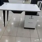مكتب عمل وادرية خشب وقزاز وحديد