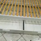 سرير ايكيا 140في 200 أربعة ادراج تخزين