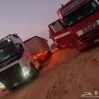 لوبد متواجد في نيوم لنقل المعدات الثقيلة