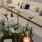كنب 6 قطع كبيره مع طاولات وخدمه