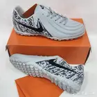 جزمة كورة إيطالية لونين (أسود   رمادي)   عرض ب 67 ريال فقط