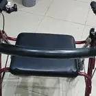 كرسي متحرك
