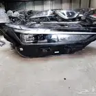 شمعه يوني في يمين