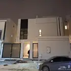 للبيع بشرق الرياض حي الرمال درج وشقه