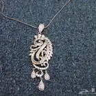 نساء اكسسورات