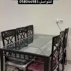 طاوله طعام