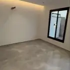 روف فاخر بحي المروة 5غرف مساحه 233م ب 780 الف متبقي روف