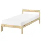 سرير خشبي للبيع