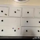 تسريحة مع مرايتها