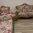 كنب نظيف 3 كبيره و 2 كرسي