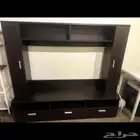 طاولة تلفاز ورفوف قزاز