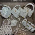 نوفر شنط خرز وكل التصميم للخرز بجميع الالوان حسب الطلب