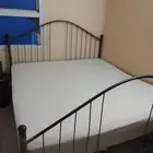 سرير حديد نظيف نفرين للبيع بالمرتبه 500 ريال