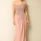 فستان وردي فاخر مستعمل مره واحده فقط