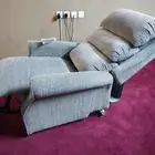 كرسي كنبة استرخاء متحركة بالكهرباء