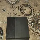 سوني 4 مستعمل ما انفك ابد معاه يد و سلك السوني و سلك اتشدي