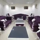 للبيع كنب مجلس مع طاولات