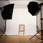 مطلوب مصو رة محترفة للعمل في استديو تصوير نسائي