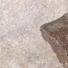 حجر لايزك للبيع