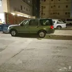 فورد اكسبيدشن 2003 للبيع للتواصل
