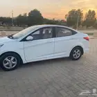 للبيع اكسنت مديل 2013 المالك الاول