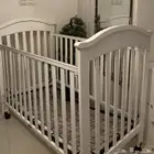 سرير اطفال مستخدم