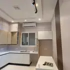 شقة أرضية للإيجار بحي الحمراء