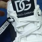 حذاءمار ات  ماتشوفون في الصورة