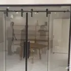 شور زجاج سكريت سحاب اكسسوارات اسود