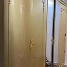 للبيع غرفه نوم وغساله أوتوماتيك ويوجد ثلاجة استخدام خفيف