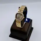 يتوفر لدينا تشيكلات من الساعات النسائي تصميم الماركات ا