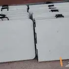 طاوله فايبر وكراسي نضيفة